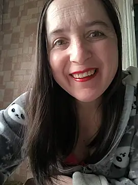 EvelinCutex online show from February 18, 8:55 am