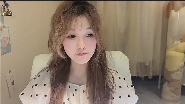 Snapshot of FuFu-puff chatting on October 4, 12:17 pm FuFu-puff online show from October 4, 12:17 pm