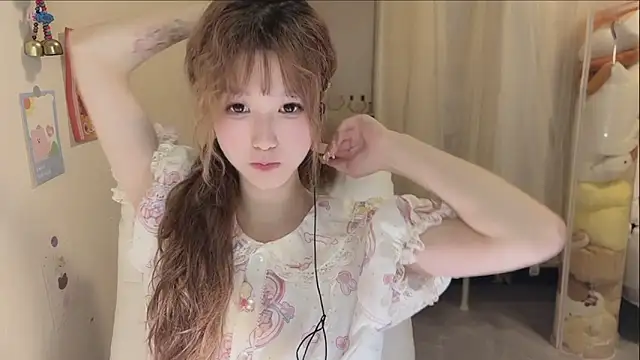 Snapshot of FuFu-puff chatting on September 20, 12:32 pm FuFu-puff online show from September 20, 12:32 pm