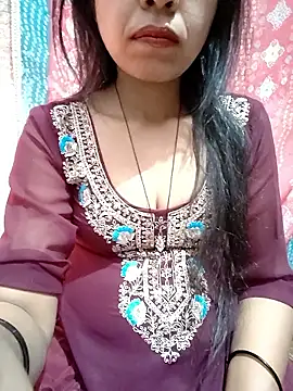 Snapshot of Paakhi-Singh chatting on January 8, 5:19 pm Paakhi-Singh online show from January 8, 5:19 pm