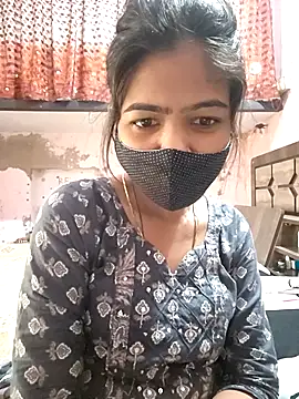 Snapshot of Paakhi-Singh chatting on November 25, 4:13 am Paakhi-Singh online show from November 25, 4:13 am