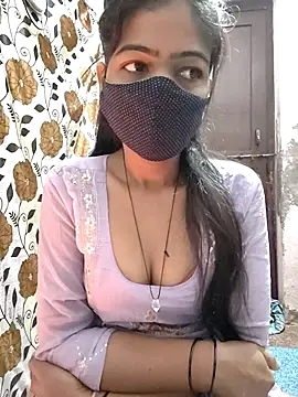 Snapshot of Paakhi-Singh chatting on January 16, 11:42 pm Paakhi-Singh online show from January 16, 11:42 pm