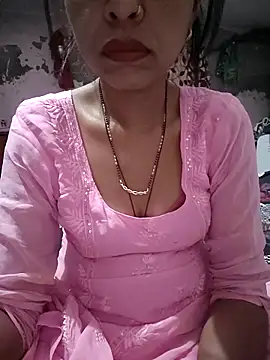 Snapshot of Paakhi-Singh chatting on April 23, 5:25 pm Paakhi-Singh online show from April 23, 5:25 pm