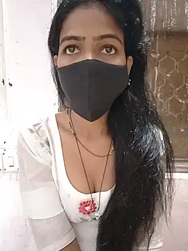 Snapshot of Paakhi-Singh chatting on July 6, 7:04 am Paakhi-Singh online show from July 6, 7:04 am