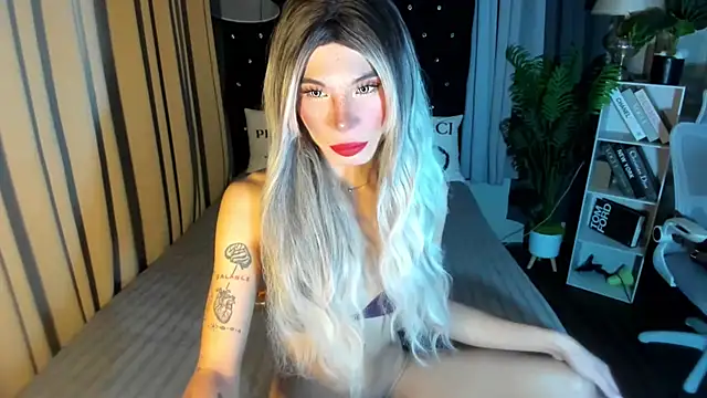 samantha fox8 online show from October 10, 12:33 am