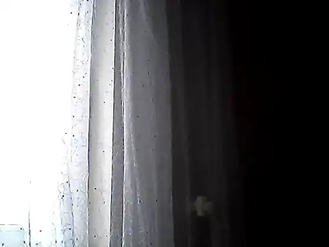 Snapshot of Littlecatme chatting on June 25, 7:02 am Littlecatme online show from June 25, 7:02 am