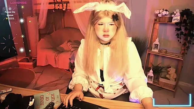 LilithNelson online show from September 21, 9:36 am