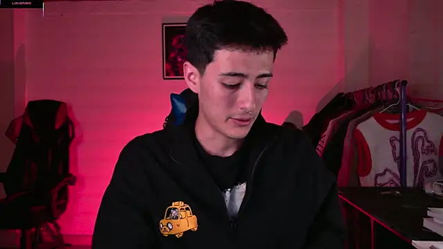 Snapshot of Jeremias_miller chatting on December 16, 11:31 pm Jeremias miller online show from December 16, 11:31 pm