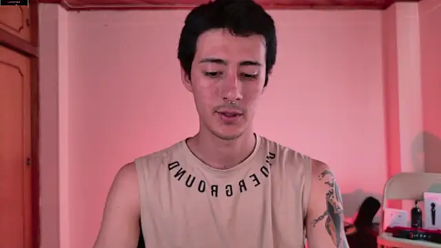 Snapshot of Jeremias_miller chatting on December 2, 9:05 pm Jeremias miller online show from December 2, 9:05 pm