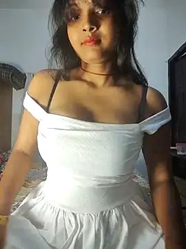 Snapshot of RAYI_Queen_2 chatting on October 17, 1:13 pm RAYI Queen 2 online show from October 17, 1:13 pm