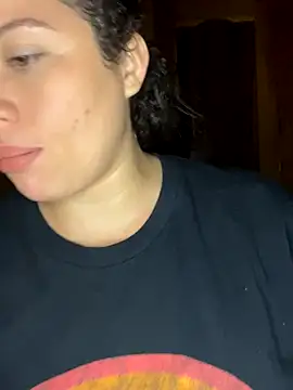 Snapshot of sabrossa chatting on December 14, 4:08 am sabrossa online show from December 14, 4:08 am