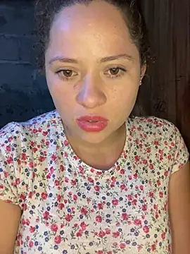 Snapshot of sabrossa chatting on March 2, 5:08 am sabrossa online show from March 2, 5:08 am