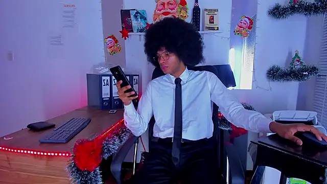 DEAMOL online show from December 19, 7:05 pm