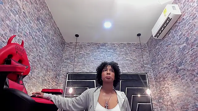 WILD FIREE  online show from February 24, 7:15 pm