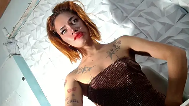 Snapshot of hugecockbabe chatting on September 28, 7:21 pm hugecockbabe online show from September 28, 7:21 pm