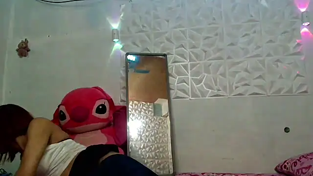 Snapshot of hugecockbabe chatting on September 13, 7:25 pm hugecockbabe online show from September 13, 7:25 pm