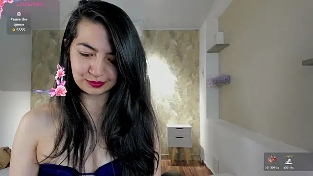 Snapshot of Saya_Amaretto1 chatting on November 18, 11:15 pm Saya Amaretto1 online show from November 18, 11:15 pm