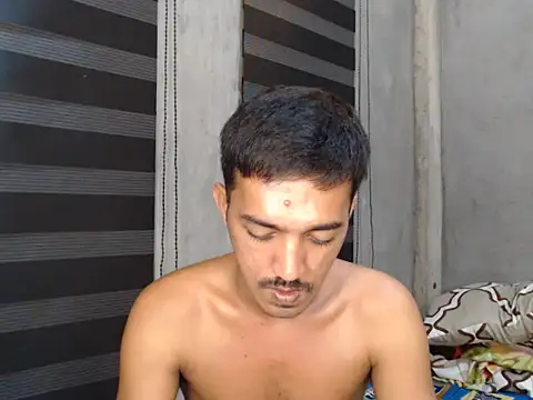 Snapshot of RowyCam chatting on September 16, 4:30 pm RowyCam online show from September 16, 4:30 pm