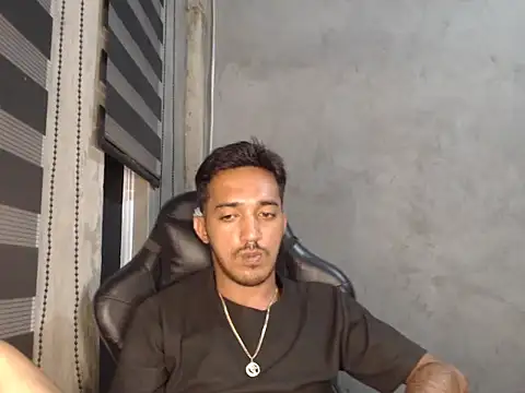 Snapshot of RowyCam chatting on September 8, 3:11 pm RowyCam online show from September 8, 3:11 pm