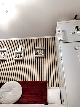 Snapshot of Mayaaaaaa_ chatting on February 25, 11:32 am Mayaaaaaa online show from February 25, 11:32 am