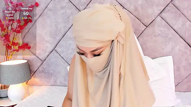 Snapshot of _ghaliaa chatting on December 15, 12:55 pm ghaliaa online show from December 15, 12:55 pm