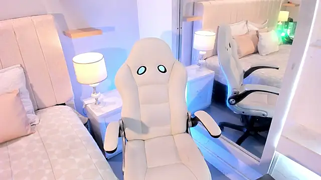 Snapshot of manyaa_ chatting on February 12, 7:35 pm manyaa online show from February 12, 7:35 pm