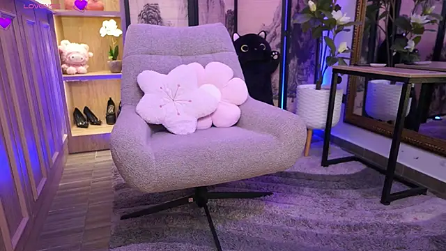 NamiKimura online show from April 10, 7:10 pm