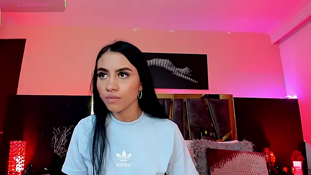 Snapshot of ScarletTorres chatting on December 1, 7:04 pm ScarletTorres online show from December 1, 7:04 pm