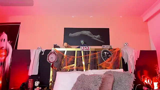 Snapshot of ScarletTorres chatting on October 27, 5:36 pm ScarletTorres online show from October 27, 5:36 pm