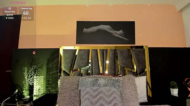 ScarletTorres online show from March 6, 7:20 pm