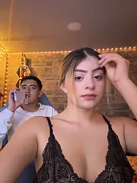 Melissa coll online show from December 4, 6:01 am