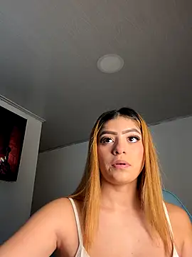 Snapshot of Melissa_coll chatting on September 23, 9:44 pm Melissa coll online show from September 23, 9:44 pm