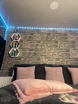 Melissa coll online show from February 10, 4:33 am