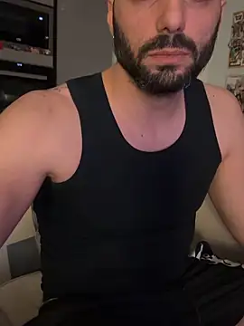 Simon-xx online show from May 1, 11:43 pm
