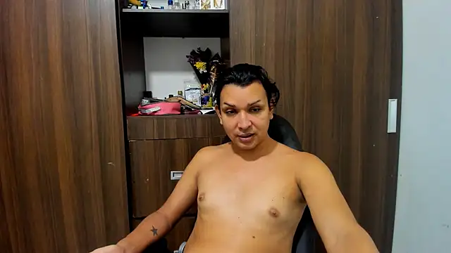 Snapshot of miss_bigcockts chatting on September 27, 7:25 am miss bigcockts online show from September 27, 7:25 am
