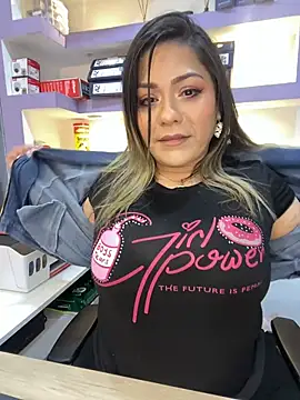 isabella horney  online show from February 23, 1:44 pm