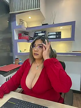 isabella horney  online show from May 24, 12:05 pm