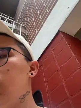 Kurtxxx22 online show from February 8, 7:22 pm