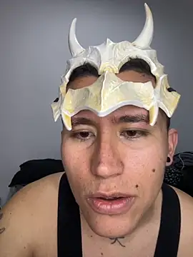 Snapshot of Kurtxxx22 chatting on October 29, 3:38 am Kurtxxx22 online show from October 29, 3:38 am