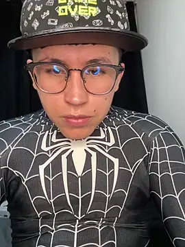 Kurtxxx22 online show from December 16, 3:22 am