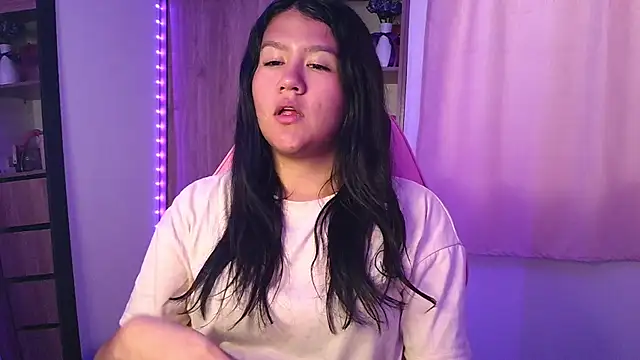 Oliviawatson1 online show from November 23, 12:59 pm