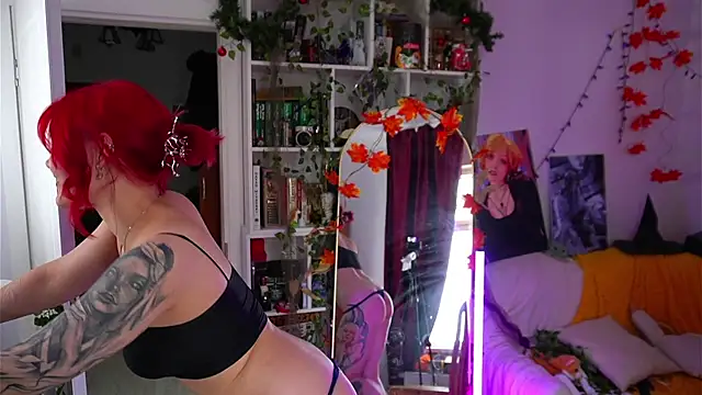 Snapshot of Sova173 chatting on October 22, 9:42 am Sova173 online show from October 22, 9:42 am