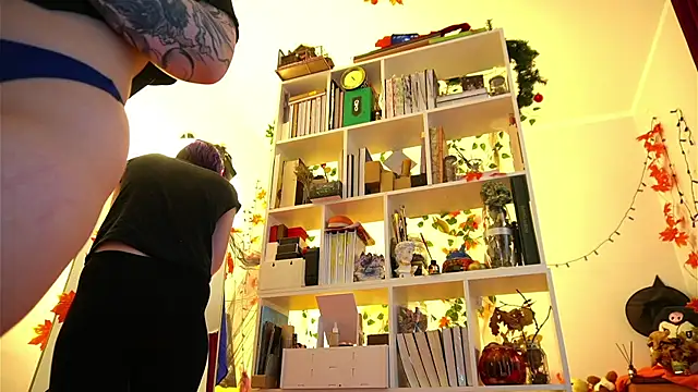 Snapshot of Sova173 chatting on November 16, 12:32 pm Sova173 online show from November 16, 12:32 pm