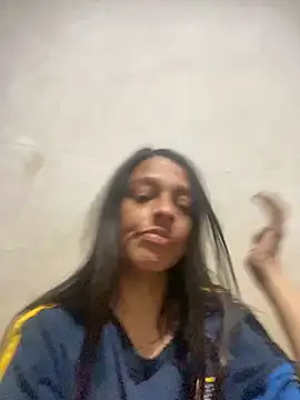 Snapshot of Evermorre chatting on November 16, 5:01 am Evermorre online show from November 16, 5:01 am