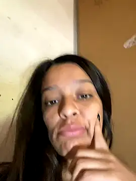 Snapshot of Evermorre chatting on November 28, 11:21 am Evermorre online show from November 28, 11:21 am