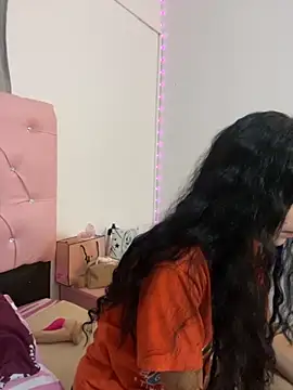 Snapshot of samanthadeluxe1 chatting on October 4, 10:44 pm samanthadeluxe1 online show from October 4, 10:44 pm