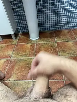 Pollon1994 online show from December 1, 8:42 pm