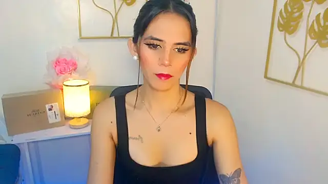 Snapshot of xPrecuioseChesca chatting on October 10, 12:55 am xPrecuioseChesca online show from October 10, 12:55 am