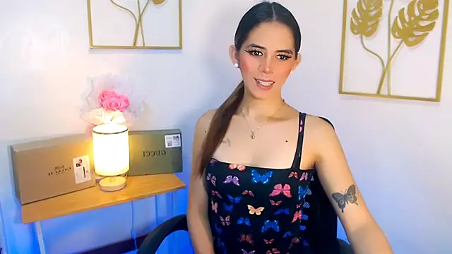 Snapshot of xPrecuioseChesca chatting on September 25, 1:44 am xPrecuioseChesca online show from September 25, 1:44 am