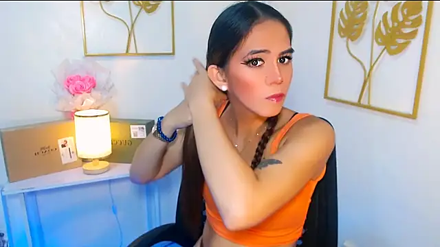 Snapshot of xPrecuioseChesca chatting on October 2, 12:25 am xPrecuioseChesca online show from October 2, 12:25 am